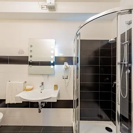 Pensjonat Sweetdreams Placa Civica 3*