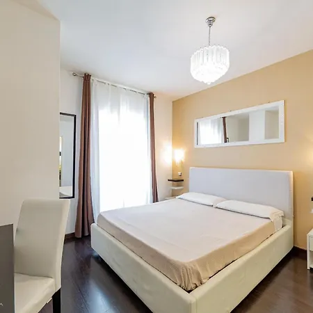 Sweetdreams Placa Civica Guest house