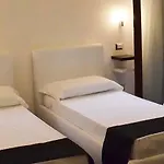 Gæstehus Sweetdreams Placa Civica 3*