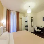 Gæstehus Sweetdreams Placa Civica 3*